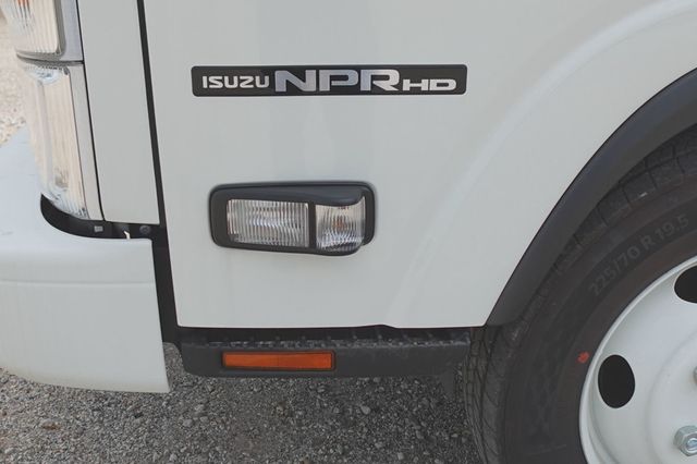 2026 Isuzu NPR HD (16ft Box with ICC Bumper) - 23046050 - 42