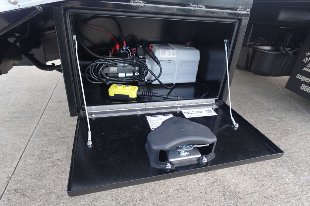 2026 Isuzu NPR HD (18ft Landscape Truck) - 22971351 - 25