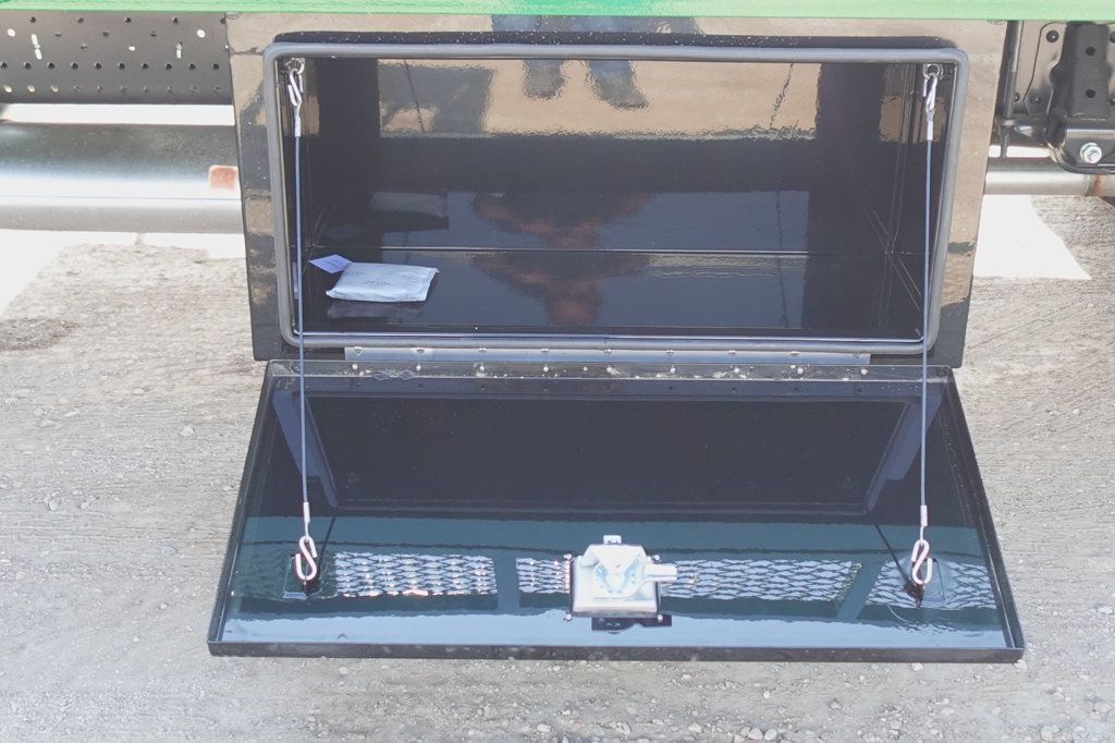 2026 Isuzu NPR HD (19ft Landscape Truck with Split Ramps) - 22948560 - 19