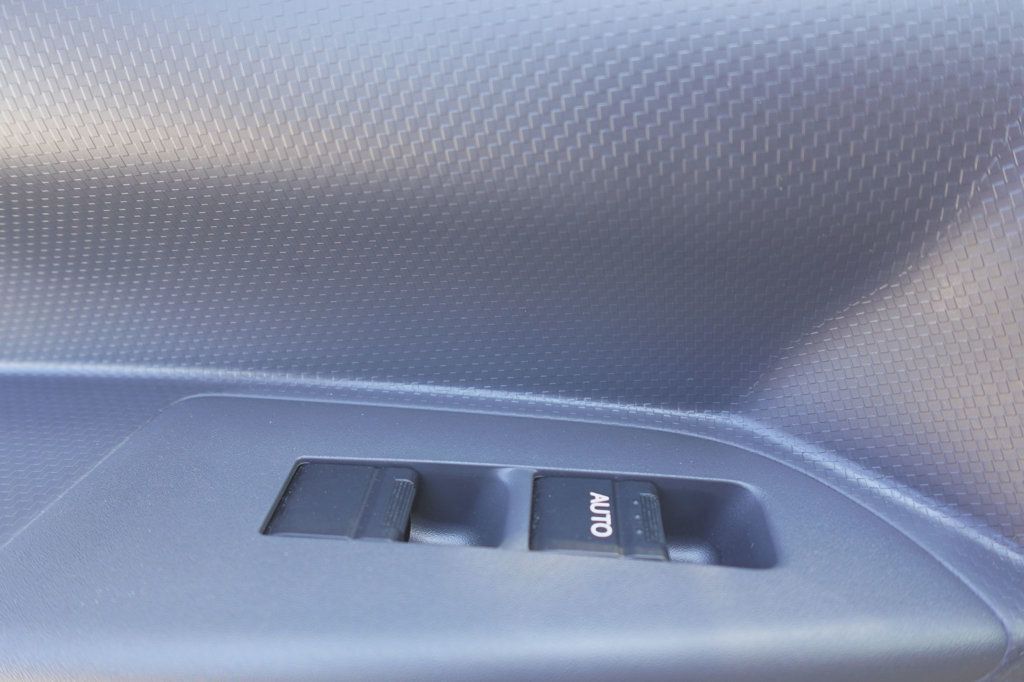 2026 Isuzu NPR HD (19ft Landscape Truck with Split Ramps) - 22948560 - 21