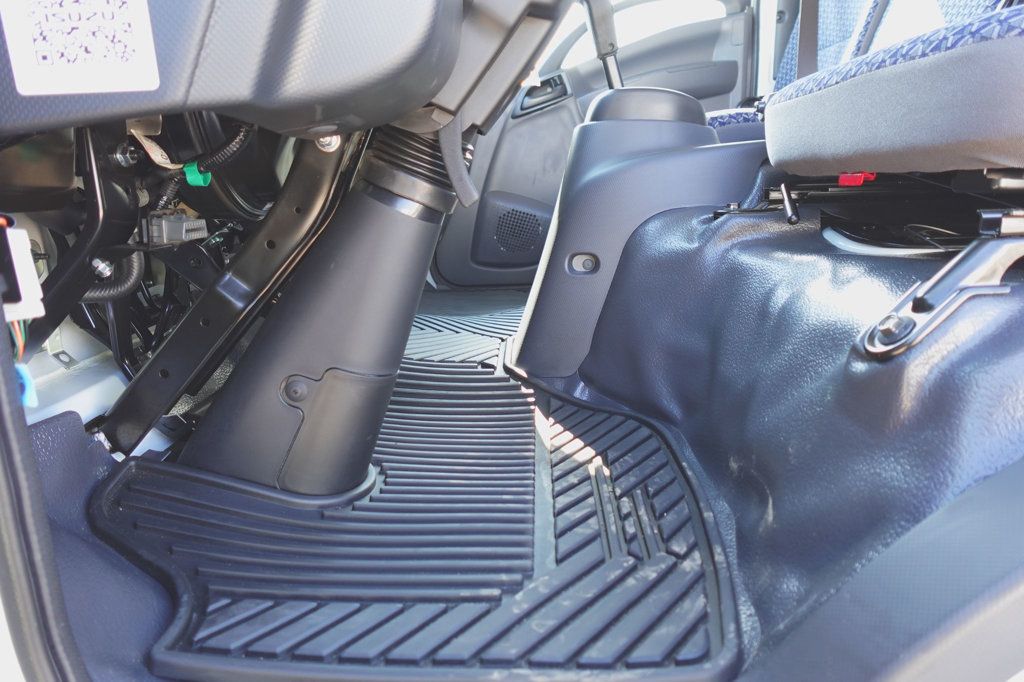 2026 Isuzu NPR HD (19ft Landscape Truck with Split Ramps) - 22948560 - 25