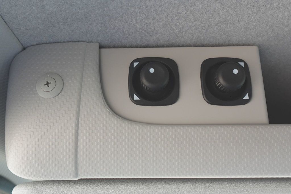 2026 Isuzu NPR HD (19ft Landscape Truck with Split Ramps) - 22948560 - 41