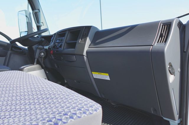 2026 Isuzu NPR HD (19ft Landscape Truck with Split Ramps) - 22948560 - 46