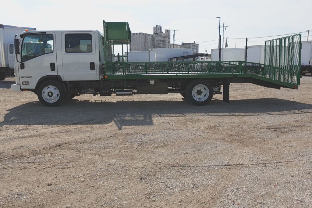 2026 Isuzu NPR HD (19ft Landscape Truck with Split Ramps) - 22948560 - 4