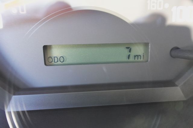 2026 Isuzu NPR HD (19ft Landscape Truck with Split Ramps) - 22948560 - 50