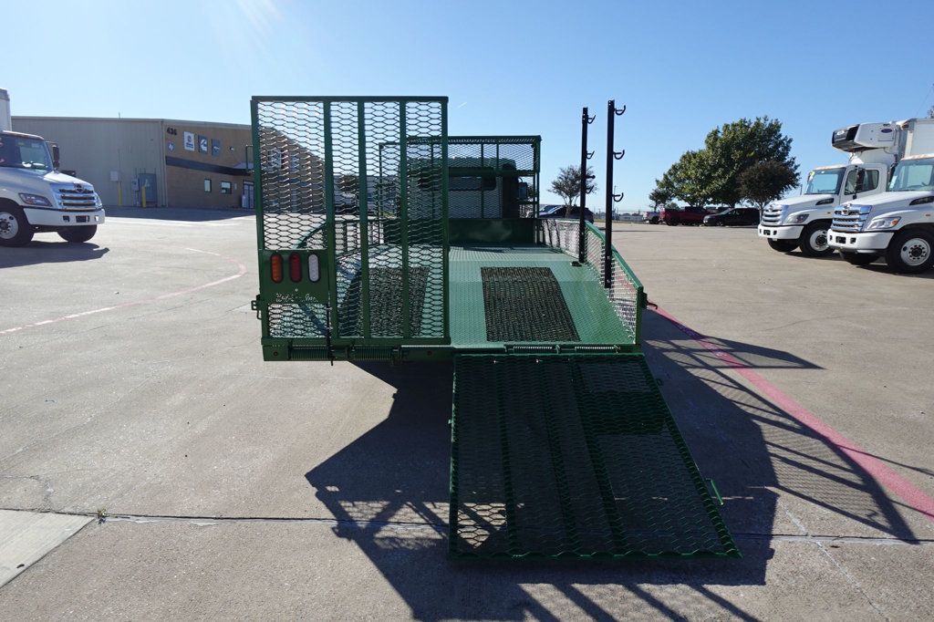 2026 Isuzu NPR HD (19ft Landscape w/ Ramps) - 22944772 - 24