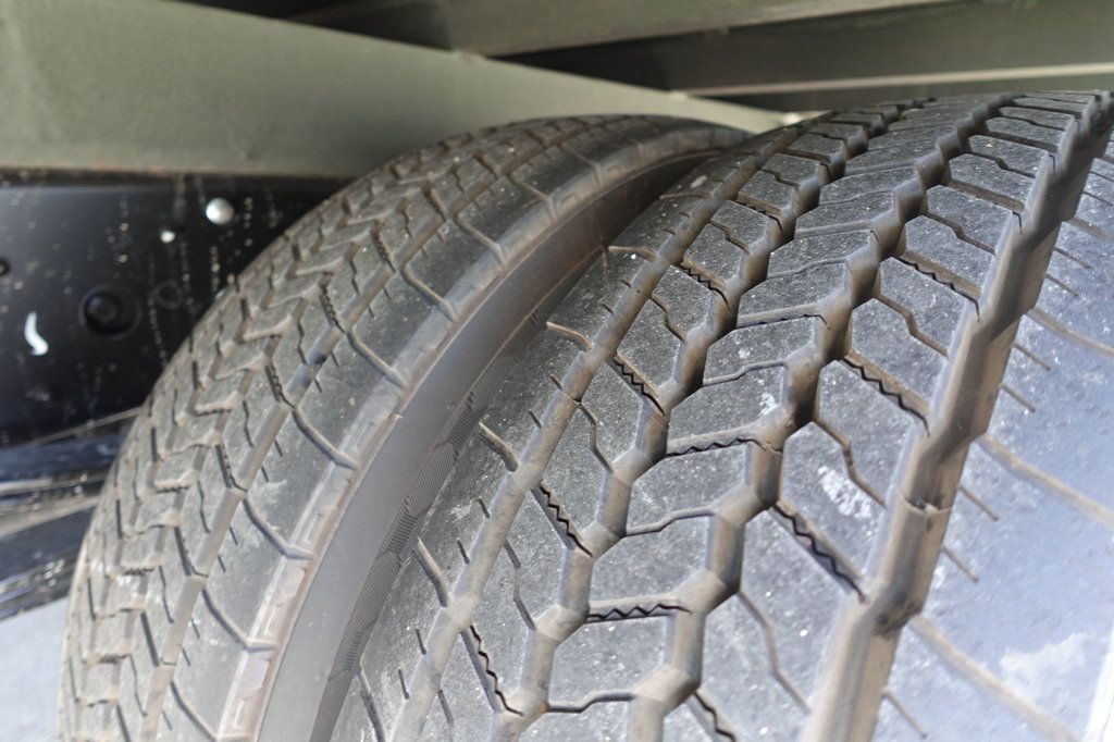 2026 Isuzu NPR HD (19ft Landscape w/ Ramps) - 22944772 - 39