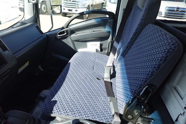 2026 Isuzu NPR HD (19ft Landscape w/ Ramps) - 22944772 - 64