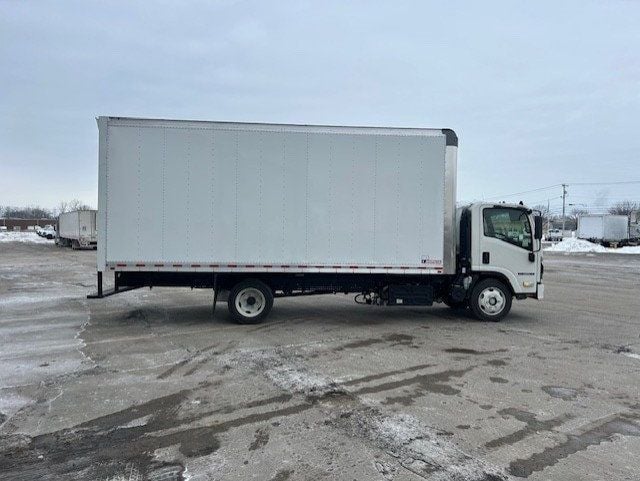 2026 Isuzu NPR XD DIESEL 2026 ISUZU NPRXD 20' MORGAN BOX - 22982838 - 3