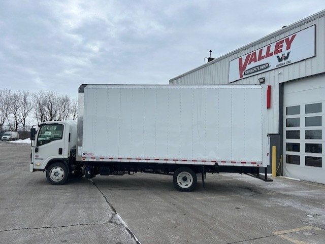 2026 Isuzu NPR XD DIESEL 2026 ISUZU NPRXD 20' MORGAN BOX - 22982838 - 5