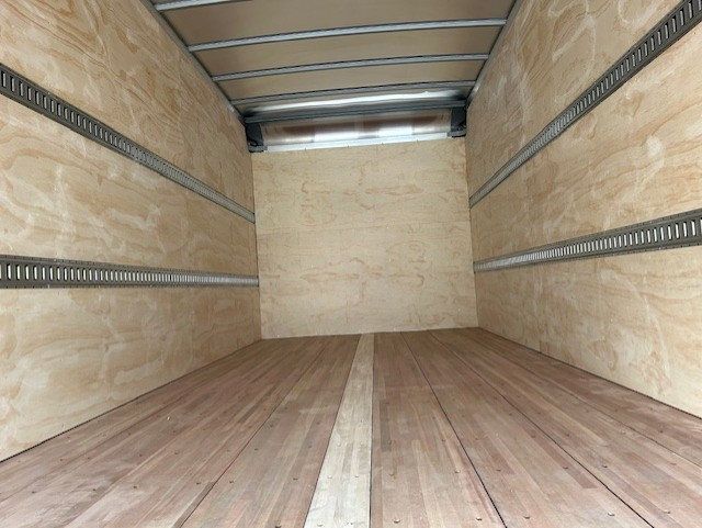 2026 Isuzu NPR XD DIESEL 2026 ISUZU NPRXD 20' MORGAN BOX - 22982838 - 7