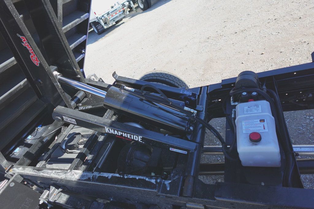 2026 Isuzu NRR (11ft Dump Truck) - 23046092 - 24