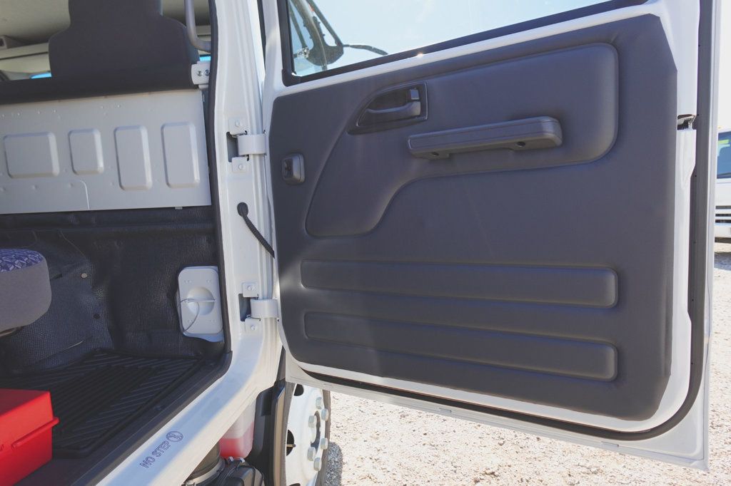 2026 Isuzu NRR (11ft Dump Truck) - 23046092 - 34