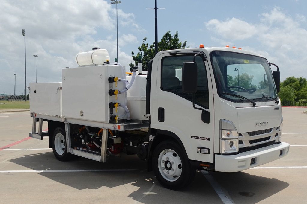 2026 Isuzu NRR (12ft Spray Truck) - 23035707 - 0
