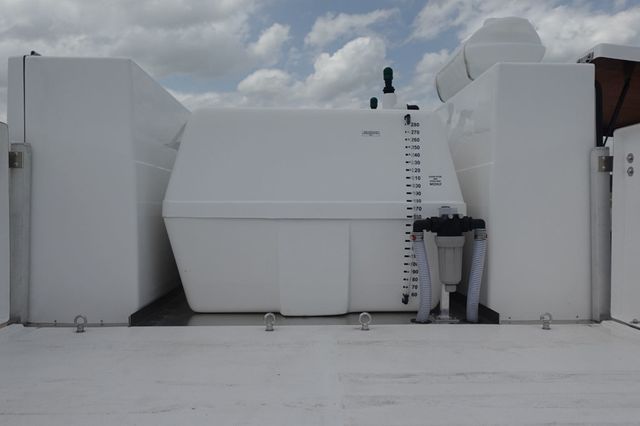 2026 Isuzu NRR (12ft Spray Truck) - 23035707 - 29