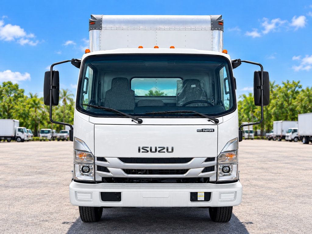 2026 Isuzu NRR 18ft Box Truck Dry Cargo Truck Heavy Duty Lift Gate - 23096190 - 2
