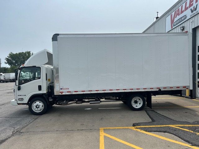 2026 Isuzu NRR GAS 2026ISUZU NRR 20'BOX TRUCK - 23065896 - 1