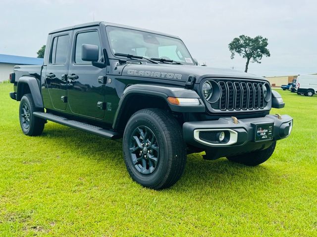 2026 Jeep Gladiator 85th Anniversary Edition 4x4 - 23032907 - 2