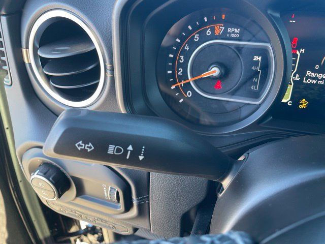2026 Jeep Gladiator SAHARA 4X4 - 23076169 - 24