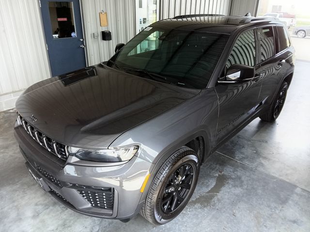 2026 Jeep Grand Cherokee Altitude - 23032905 - 17