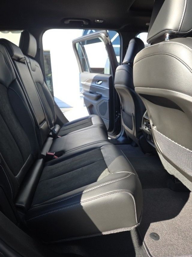 2026 Jeep Grand Cherokee Altitude 4x4 - 22966465 - 11