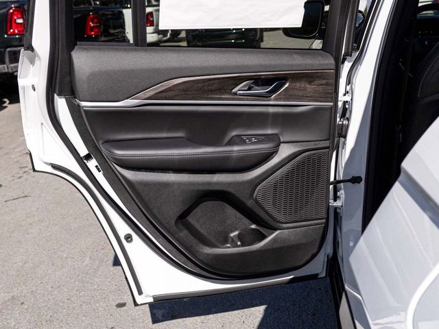 2026 Jeep Grand Cherokee LAREDO ALTITUDE 4X4 - 23077444 - 13