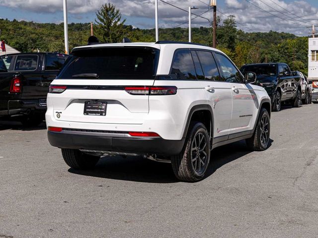 2026 Jeep Grand Cherokee LAREDO ALTITUDE 4X4 - 23077444 - 3