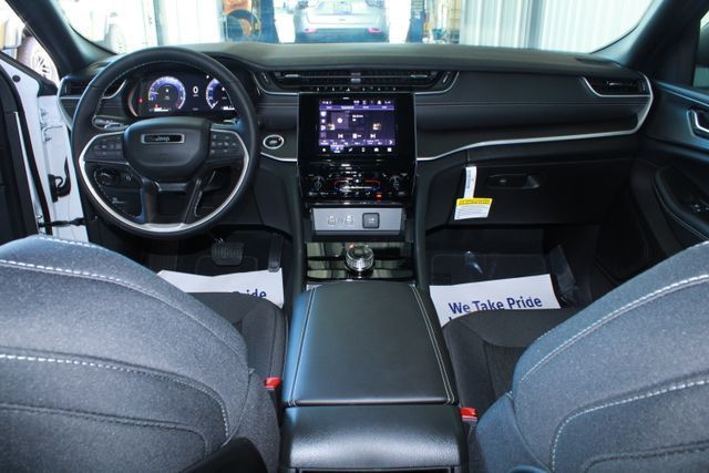 2026 Jeep Grand Cherokee Laredo X 4x2 - 23032903 - 12