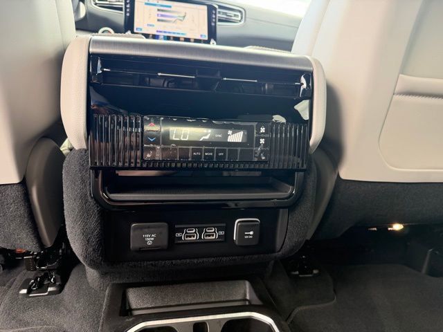 2026 Jeep Grand Wagoneer Limited - 22990451 - 16