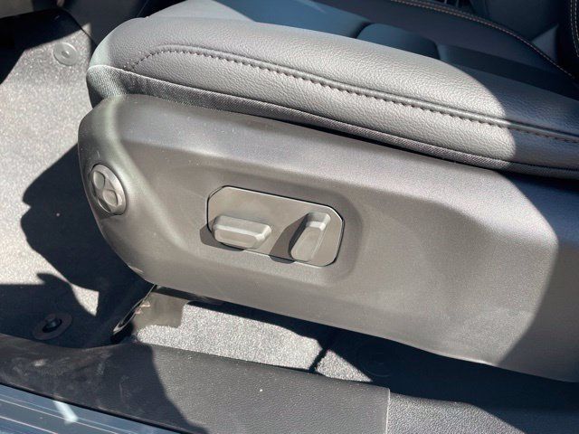 2026 Jeep Wrangler 4-DOOR SAHARA - 23076666 - 9
