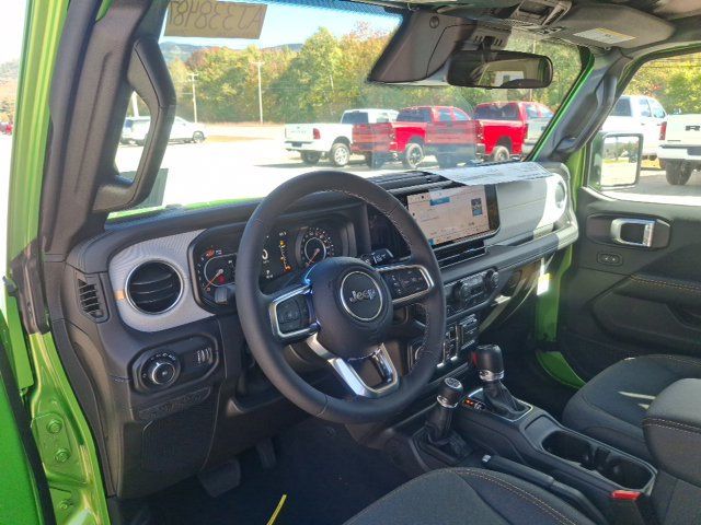 2026 Jeep Wrangler 4-DOOR SAHARA - 23076953 - 11