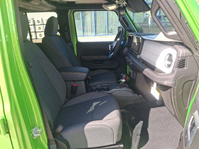 2026 Jeep Wrangler 4-DOOR SAHARA - 23076953 - 20
