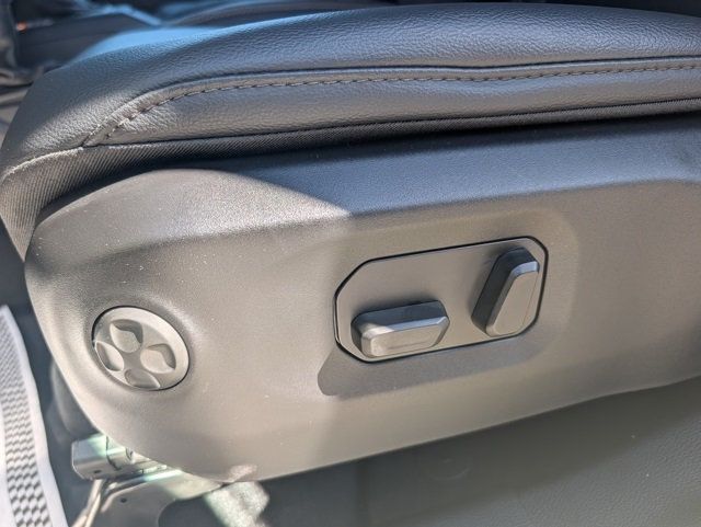 2026 Jeep Wrangler Sahara 4 Door 4x4 - 22987229 - 12