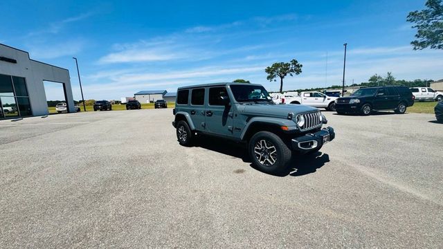 2026 Jeep Wrangler Sahara 4 Door 4x4 - 23019978 - 9