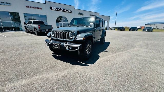 2026 Jeep Wrangler Sahara 4 Door 4x4 - 23019978 - 1