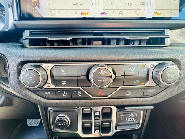 2026 Jeep Wrangler Sport - 23019972 - 18