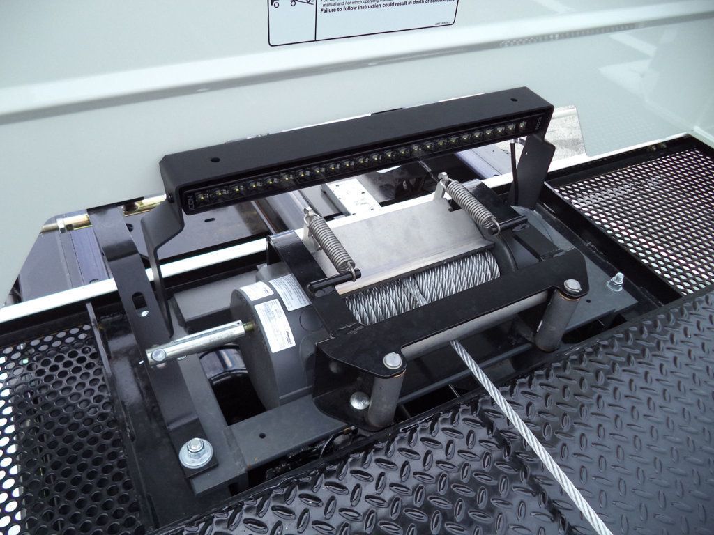 2026 Kenworth T280 w/ 22ft JerrDan Custom StepSide Classic Low Pro Carrier - 22556013 - 42