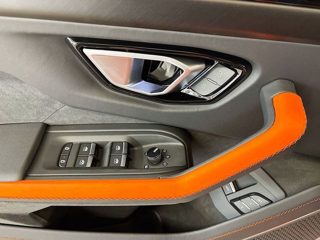 2026 Lamborghini Urus SE AWD - 23027008 - 22