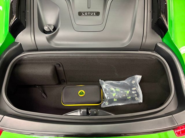 2026 Lotus Emira Turbo SE Coupe - 22934335 - 39