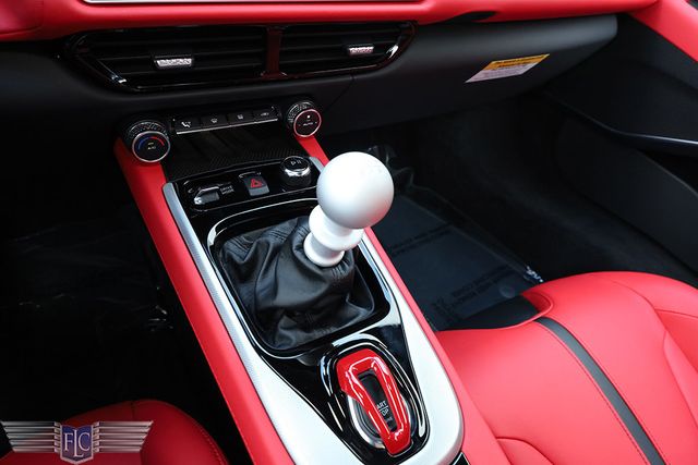 2026 Lotus Emira V6 SE Coupe - 22972349 - 24