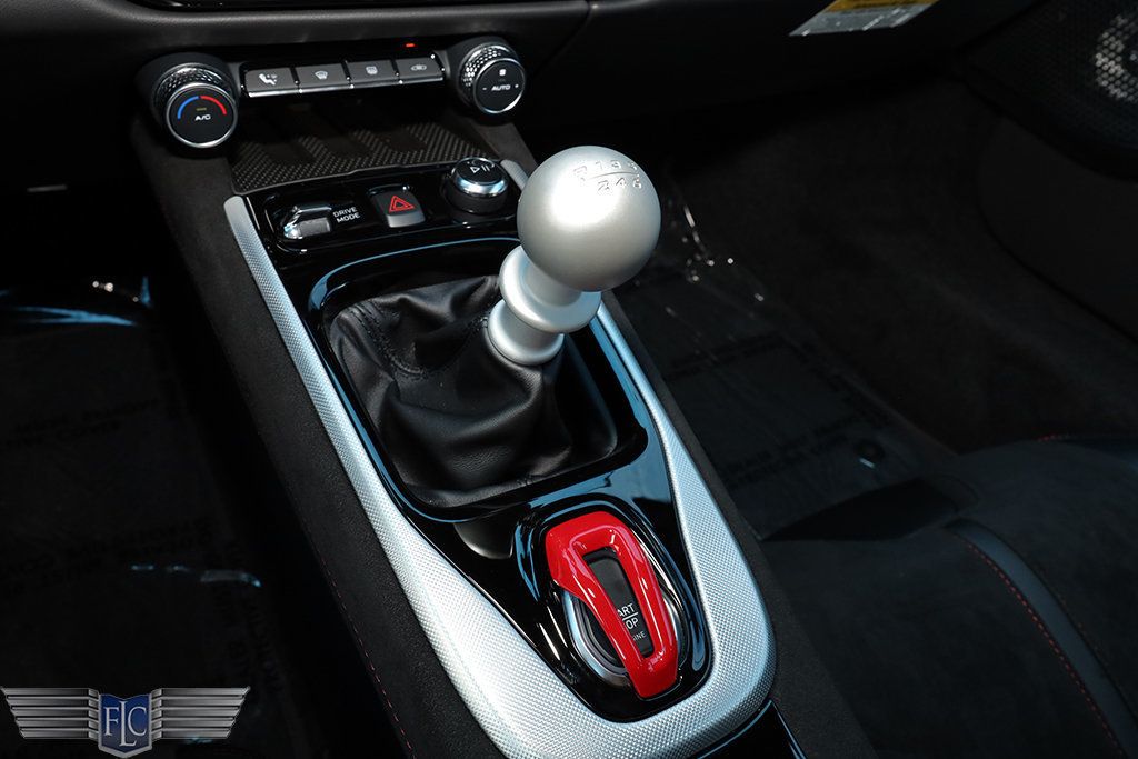 2026 Lotus Emira V6 SE Scura - 23042731 - 27