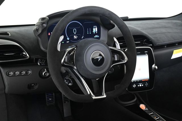 2026 McLaren Artura  - 22920775 - 9