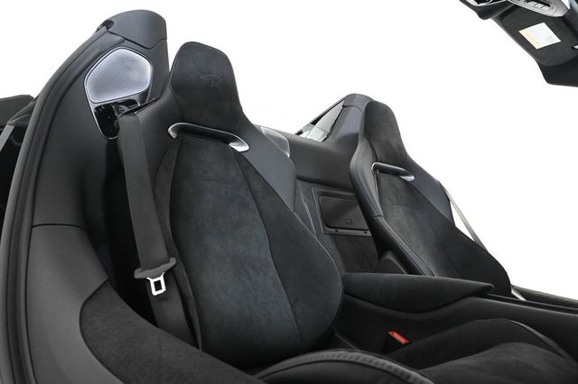 2026 McLaren Artura  - 22920775 - 15