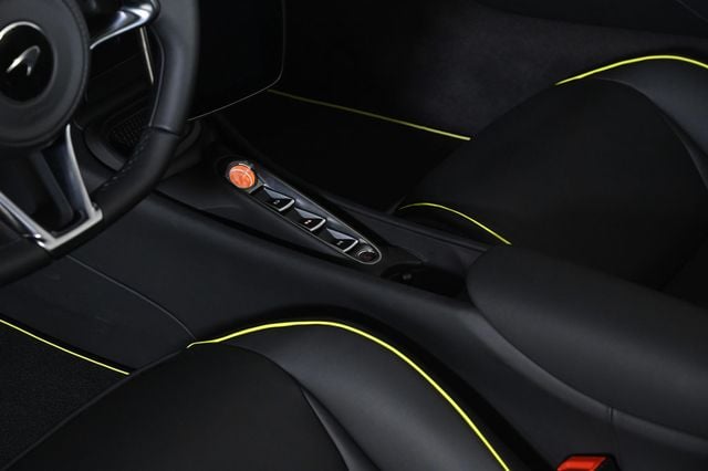 2026 McLaren Artura TechLux Spider - 22992420 - 12