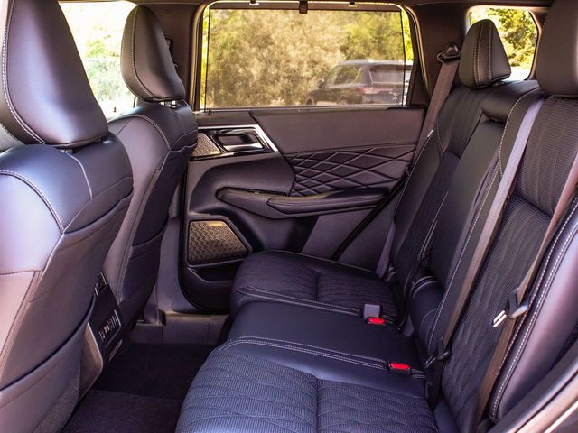 2026 Mitsubishi Outlander Black Edition - 23077669 - 30