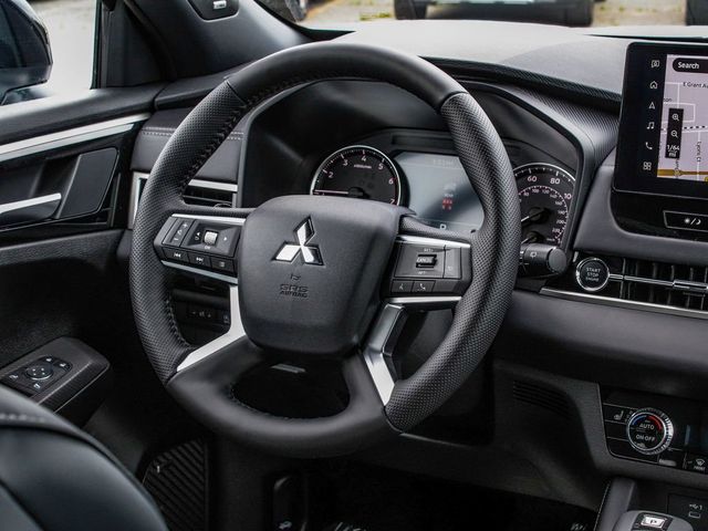 2026 Mitsubishi Outlander LE - 23077890 - 24