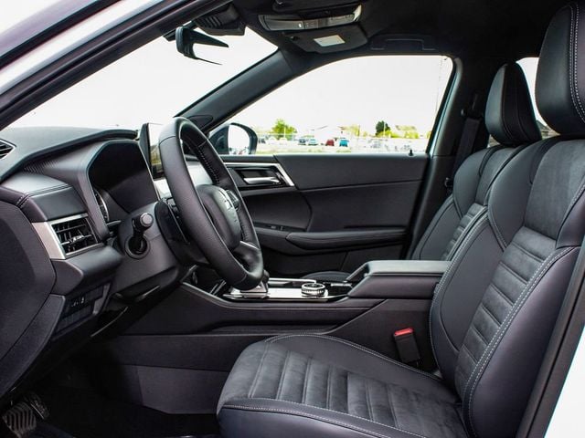 2026 Mitsubishi Outlander LE - 23077890 - 30