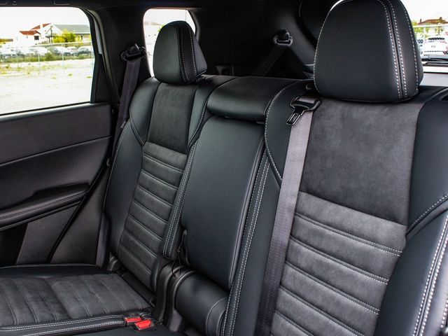 2026 Mitsubishi Outlander LE - 23077890 - 32