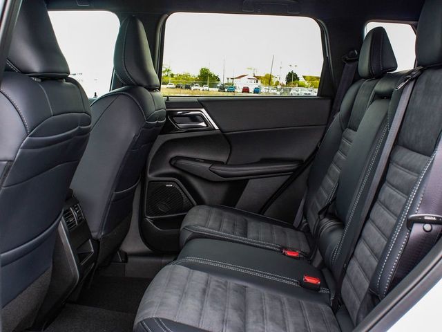 2026 Mitsubishi Outlander LE - 23077890 - 33