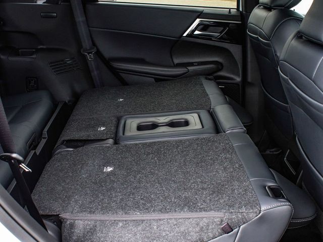 2026 Mitsubishi Outlander LE - 23077890 - 37